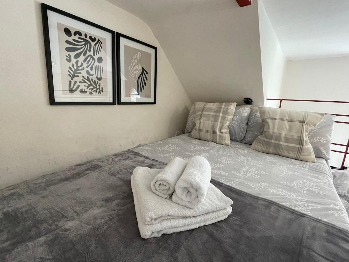 Wonderful 2 Bed Flat In Fulham * Londra