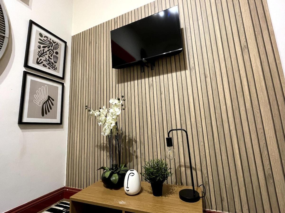 Wonderful 2 Bed Flat In Fulham * Londra
